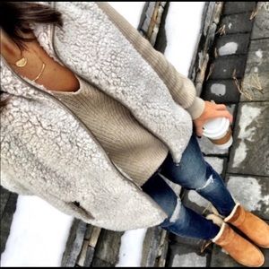 Sherpa Arctic Fleece Vest NWT